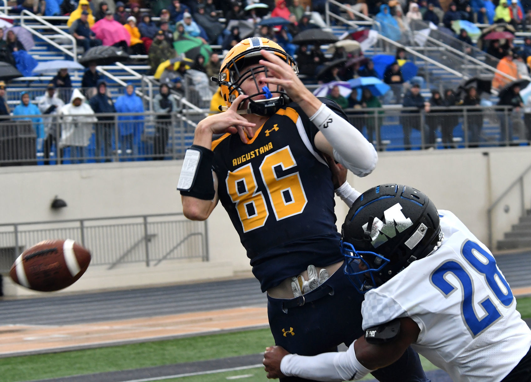 Augustana vs Millikin football